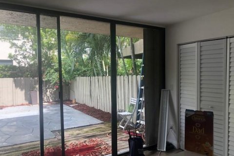 Adosado en venta en Miami, Florida, 2 dormitorios, 192.31 m2 № 1045572 - foto 7