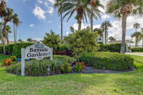 Condo in Clearwater, Florida, 2 bedrooms  № 1342019 - photo 2