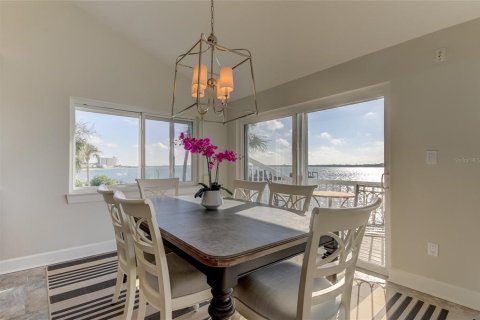 Copropriété à vendre à Clearwater, Floride: 2 chambres, 103.86 m2 № 1342019 - photo 9