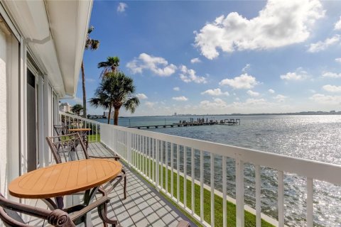 Copropriété à vendre à Clearwater, Floride: 2 chambres, 103.86 m2 № 1342019 - photo 3