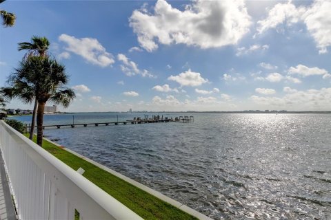 Copropriété à vendre à Clearwater, Floride: 2 chambres, 103.86 m2 № 1342019 - photo 30