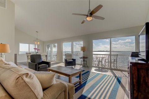 Copropriété à vendre à Clearwater, Floride: 2 chambres, 103.86 m2 № 1342019 - photo 6