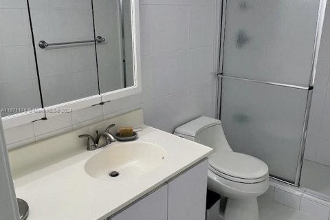 Купить кондоминиум в Майами, Флорида 2 спальни, 77.85м2, № 1394269 - фото 19