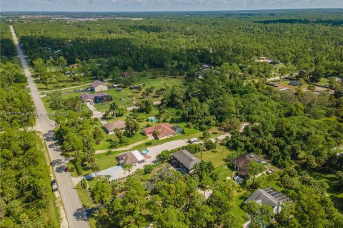 Casa en venta en Naples, Florida, 5 dormitorios, 208.84 m2 № 1394272 - foto 23