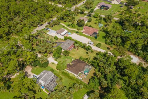 Casa en venta en Naples, Florida, 5 dormitorios, 208.84 m2 № 1394272 - foto 28