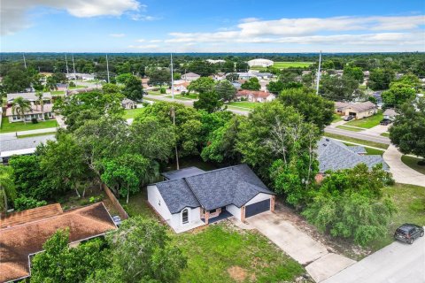 House in Deltona, Florida 3 bedrooms, 130.16 sq.m. № 1299884 - photo 3