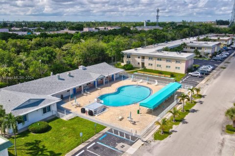 Condominio en venta en Hollywood, Florida, 2 dormitorios, 80.82 m2 № 1381580 - foto 27