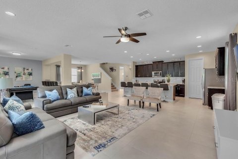 Villa ou maison à vendre à Kissimmee, Floride: 9 chambres, 405.33 m2 № 1245699 - photo 3