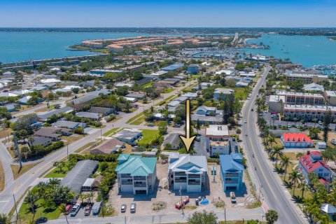 Townhouse in Hutchinson Island South, Florida 3 bedrooms, 253.53 sq.m. № 1057001 - photo 6