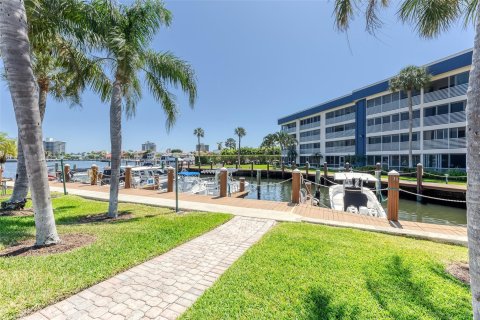 Copropriété à vendre à Delray Beach, Floride: 2 chambres, 109.9 m2 № 1024572 - photo 15