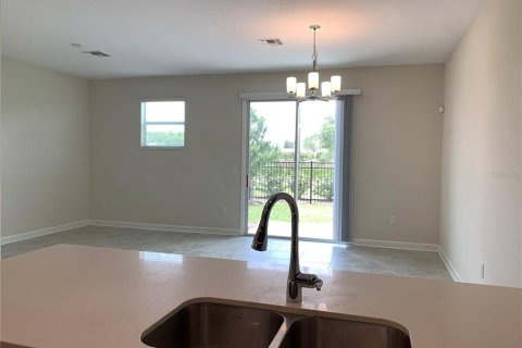 Townhouse in Kissimmee, Florida 3 bedrooms, 166.95 sq.m. № 1356482 - photo 5