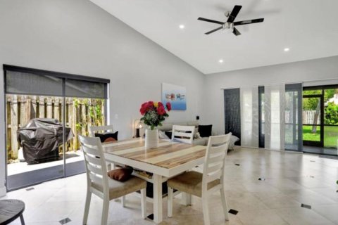 Copropriété à vendre à Deerfield Beach, Floride: 2 chambres, 111.48 m2 № 1031971 - photo 13