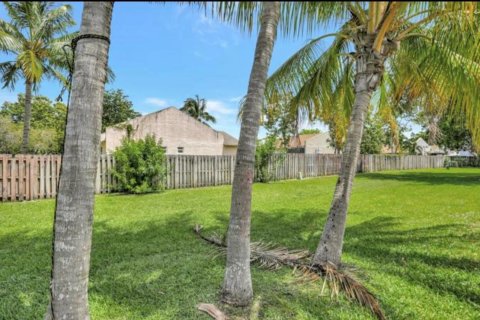 Condo in Deerfield Beach, Florida, 2 bedrooms  № 1031971 - photo 7