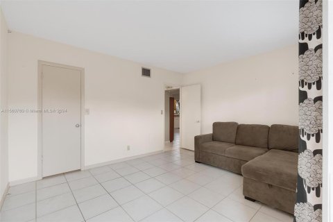 Copropriété à vendre à Deerfield Beach, Floride: 2 chambres, 83.61 m2 № 1394736 - photo 16