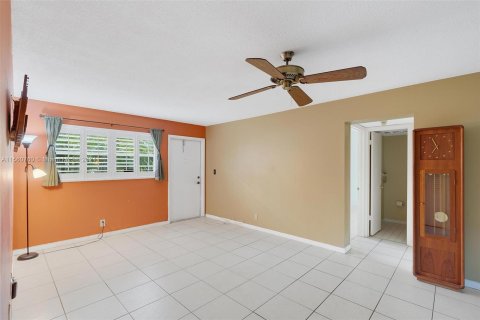 Copropriété à vendre à Deerfield Beach, Floride: 2 chambres, 83.61 m2 № 1394736 - photo 18