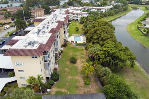 Copropriété à vendre à Deerfield Beach, Floride: 2 chambres, 83.61 m2 № 1394736 - photo 28