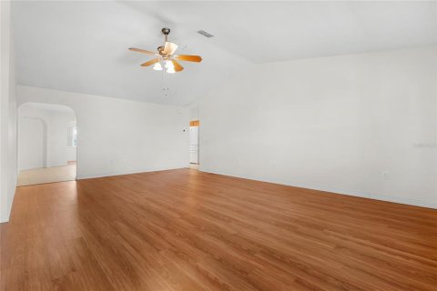 Duplex à vendre à Ocala, Floride: 2 chambres, 177.91 m2 № 1041329 - photo 4