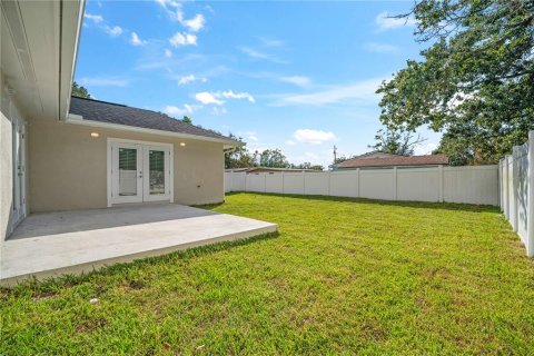 House in Tampa, Florida 3 bedrooms, 134.99 sq.m. № 1431774 - photo 25