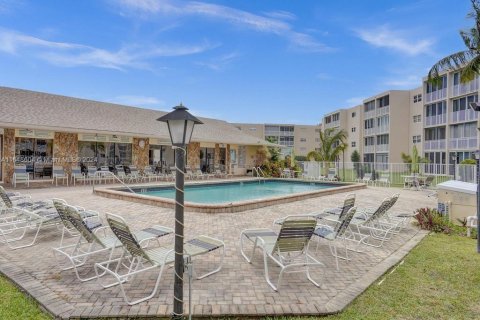 Copropriété à vendre à Dania Beach, Floride: 2 chambres, 106.28 m2 № 1331586 - photo 27