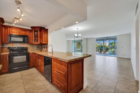 Copropriété à vendre à Dania Beach, Floride: 2 chambres, 106.28 m2 № 1331586 - photo 14