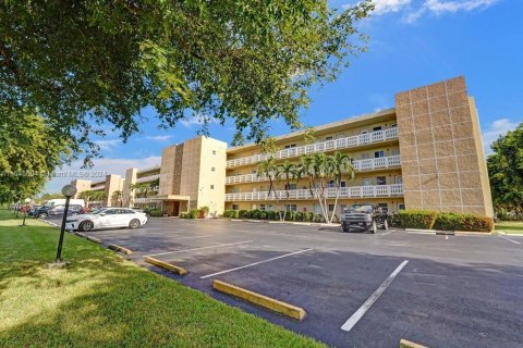 Condo in Dania Beach, Florida, 2 bedrooms  № 1331586 - photo 24