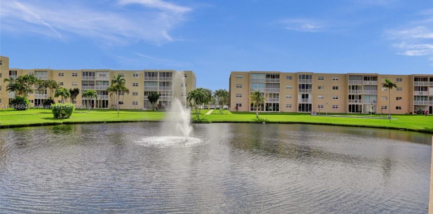 Condo in Dania Beach, Florida, 2 bedrooms  № 1331586