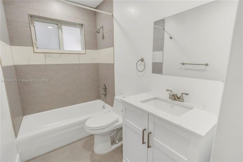 Casa en venta en Margate, Florida, 3 dormitorios, 140.28 m2 № 1331815 - foto 13