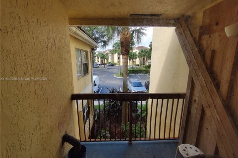 Condominio en venta en Tamarac, Florida, 4 dormitorios, 128.3 m2 № 1331898 - foto 15