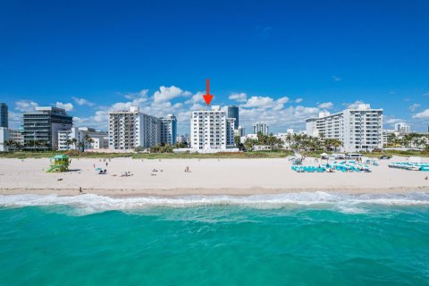 Copropriété à vendre à Miami Beach, Floride: 1 chambre, 60.85 m2 № 1045473 - photo 9