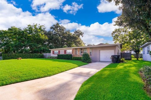 House in Orlando, Florida 3 bedrooms, 133.13 sq.m. № 1397132 - photo 2