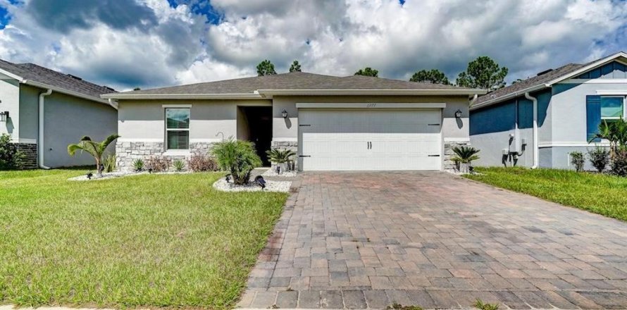 House in Clermont, Florida 4 bedrooms, 157.56 sq.m. № 1347025