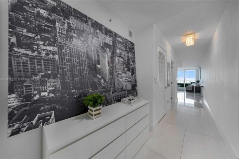 Condo in Sunny Isles Beach, Florida, 3 bedrooms  № 1238247 - photo 17