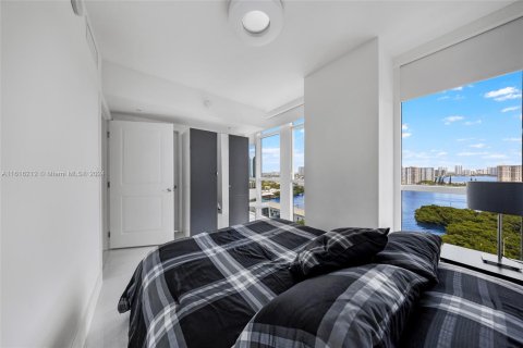 Condo in Sunny Isles Beach, Florida, 3 bedrooms  № 1238247 - photo 26