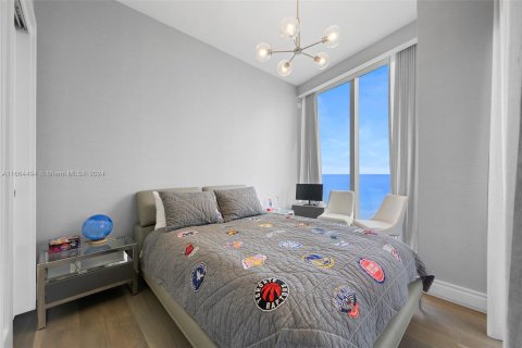 Condo in Sunny Isles Beach, Florida, 5 bedrooms  № 1377592 - photo 3