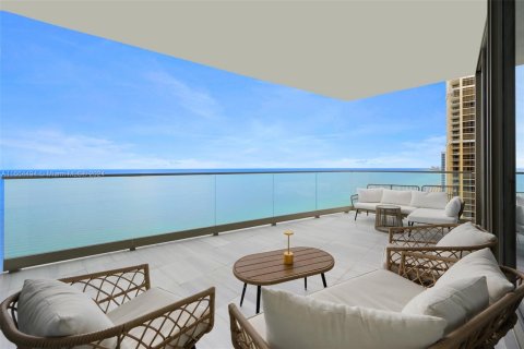 Condo in Sunny Isles Beach, Florida, 5 bedrooms  № 1377592 - photo 15