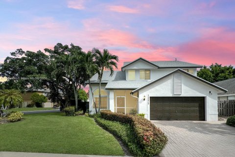 Casa en venta en Sunrise, Florida, 4 dormitorios, 173.36 m2 № 1377590 - foto 1