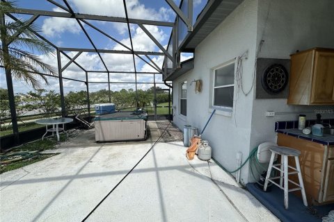 House in Orlando, Florida 4 bedrooms, 221.66 sq.m. № 1392523 - photo 6