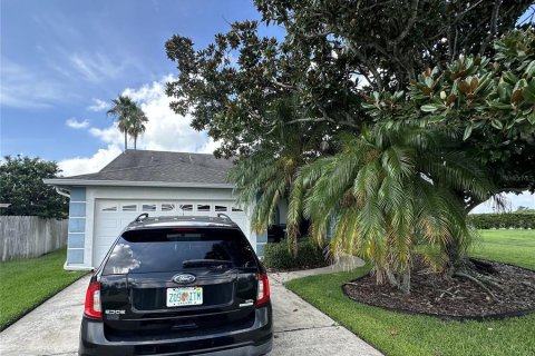 Casa en venta en Orlando, Florida, 4 dormitorios, 221.66 m2 № 1392523 - foto 2