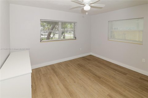 House in Fort Lauderdale, Florida 3 bedrooms, 110.74 sq.m. № 1331692 - photo 22