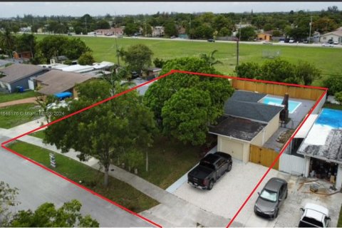 House in Fort Lauderdale, Florida 3 bedrooms, 110.74 sq.m. № 1331692 - photo 5