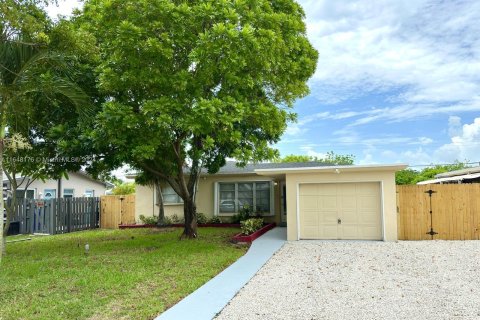 House in Fort Lauderdale, Florida 3 bedrooms, 110.74 sq.m. № 1331692 - photo 7