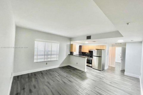 Copropriété à vendre à Miami Beach, Floride: 1 chambre, 49.24 m2 № 1372848 - photo 3