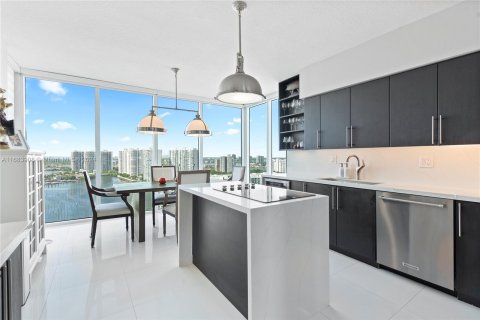 Condo in Aventura, Florida, 3 bedrooms  № 1420241 - photo 8