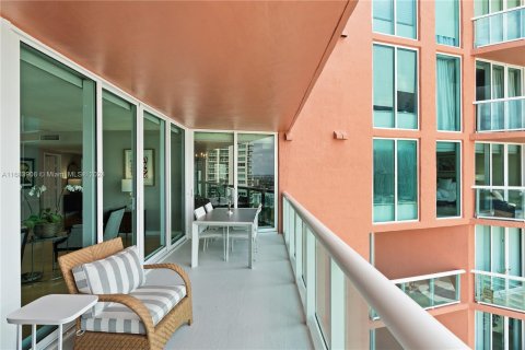 Condo in Aventura, Florida, 3 bedrooms  № 1420241 - photo 17