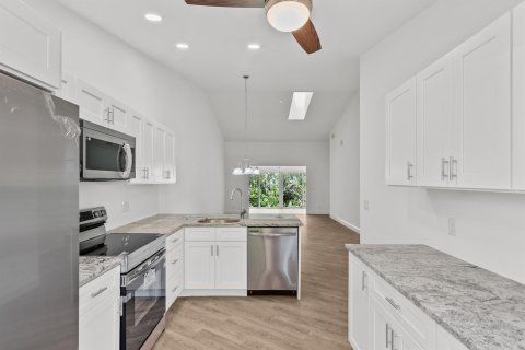 Casa en venta en Hobe Sound, Florida, 2 dormitorios, 120.68 m2 № 1026084 - foto 21