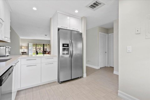 Copropriété à vendre à Boca Raton, Floride: 2 chambres, 112.97 m2 № 1024392 - photo 29