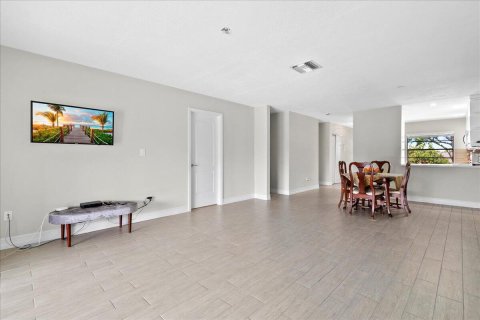 Condo in Boca Raton, Florida, 2 bedrooms  № 1024392 - photo 22