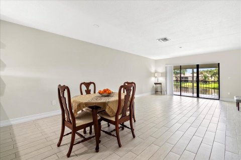 Copropriété à vendre à Boca Raton, Floride: 2 chambres, 112.97 m2 № 1024392 - photo 28