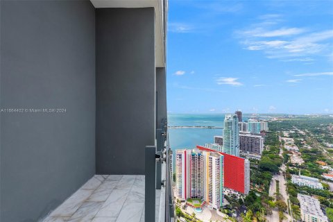 Condominio en venta en Miami, Florida, 3 dormitorios, 195 m2 № 1381555 - foto 22