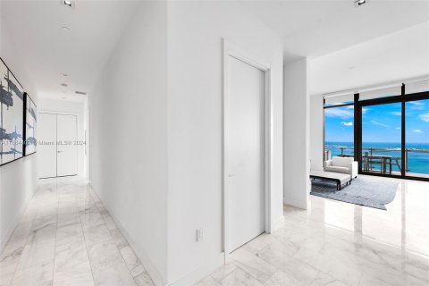 Condo in Miami, Florida, 3 bedrooms  № 1381555 - photo 9